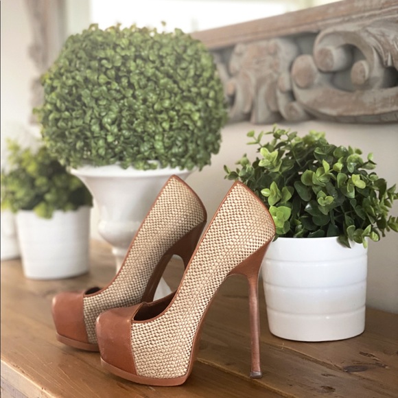 ** SOLD ** - Authentic YSL Pumps! - Picture 2 of 7